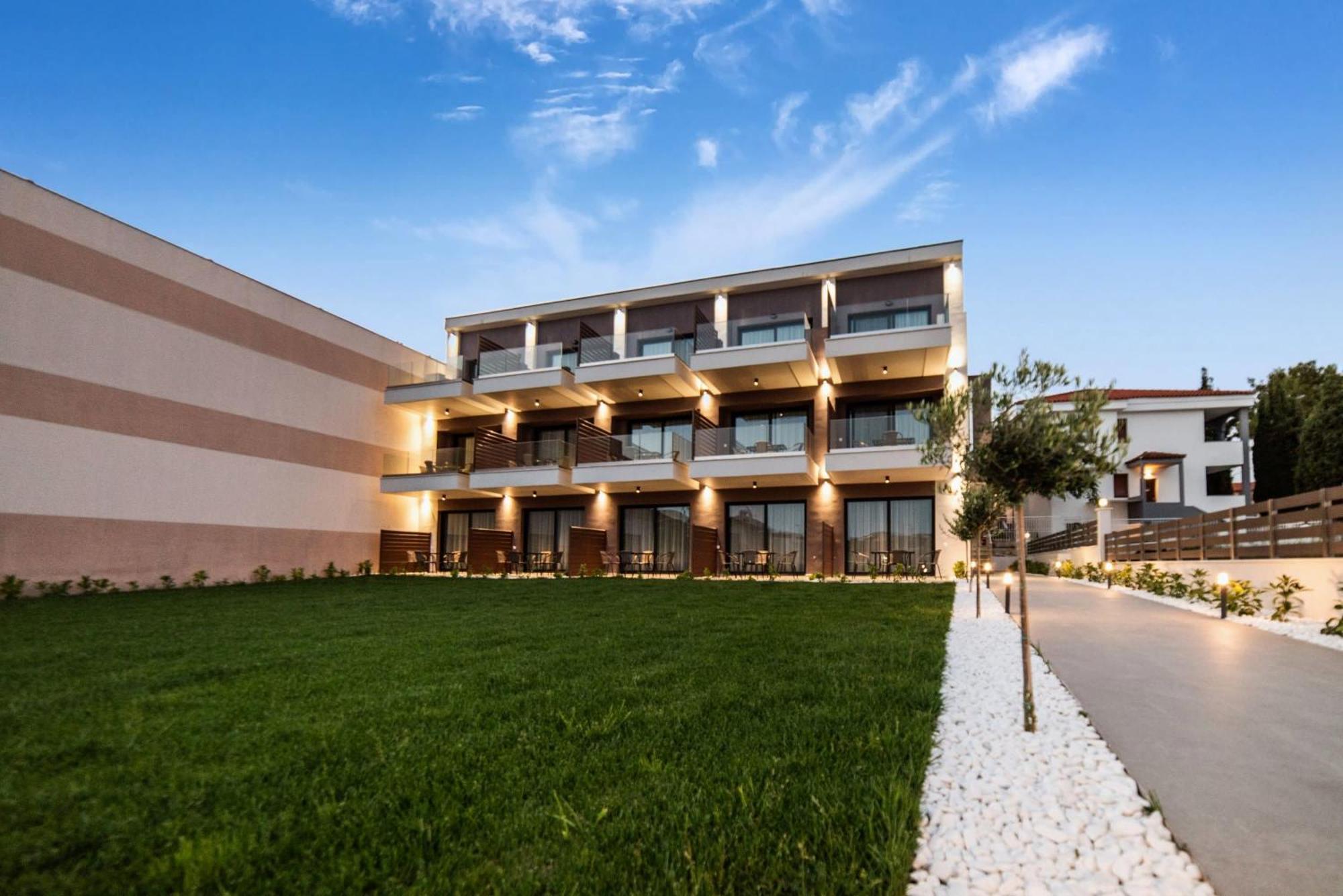 Sithonian Sunset Luxury - Nikiti Cozy Getaways Aparthotel Kültér fotó
