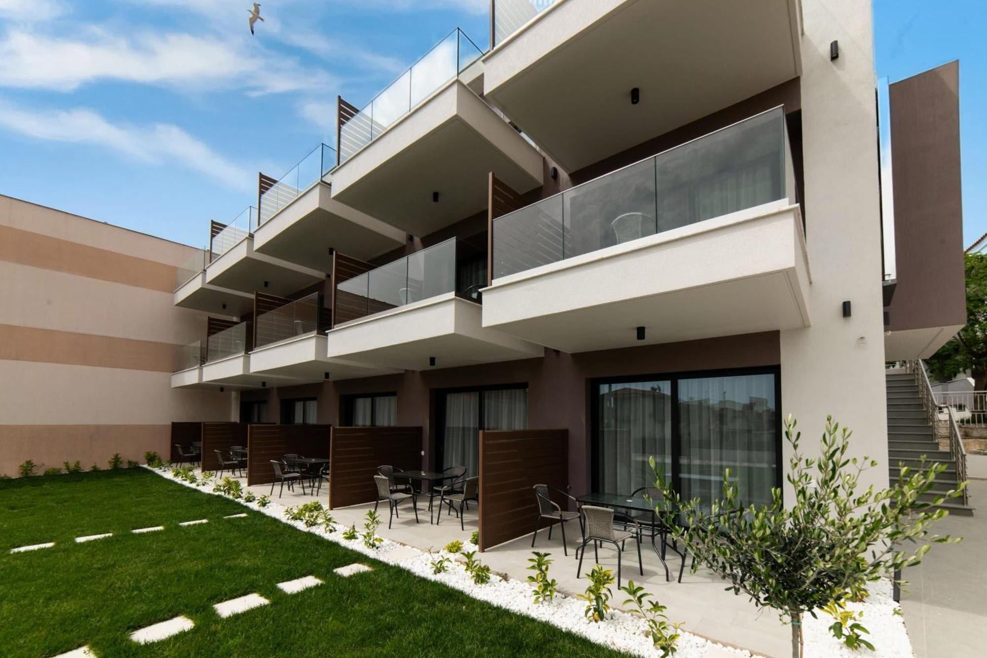 Sithonian Sunset Luxury - Nikiti Cozy Getaways Aparthotel Kültér fotó