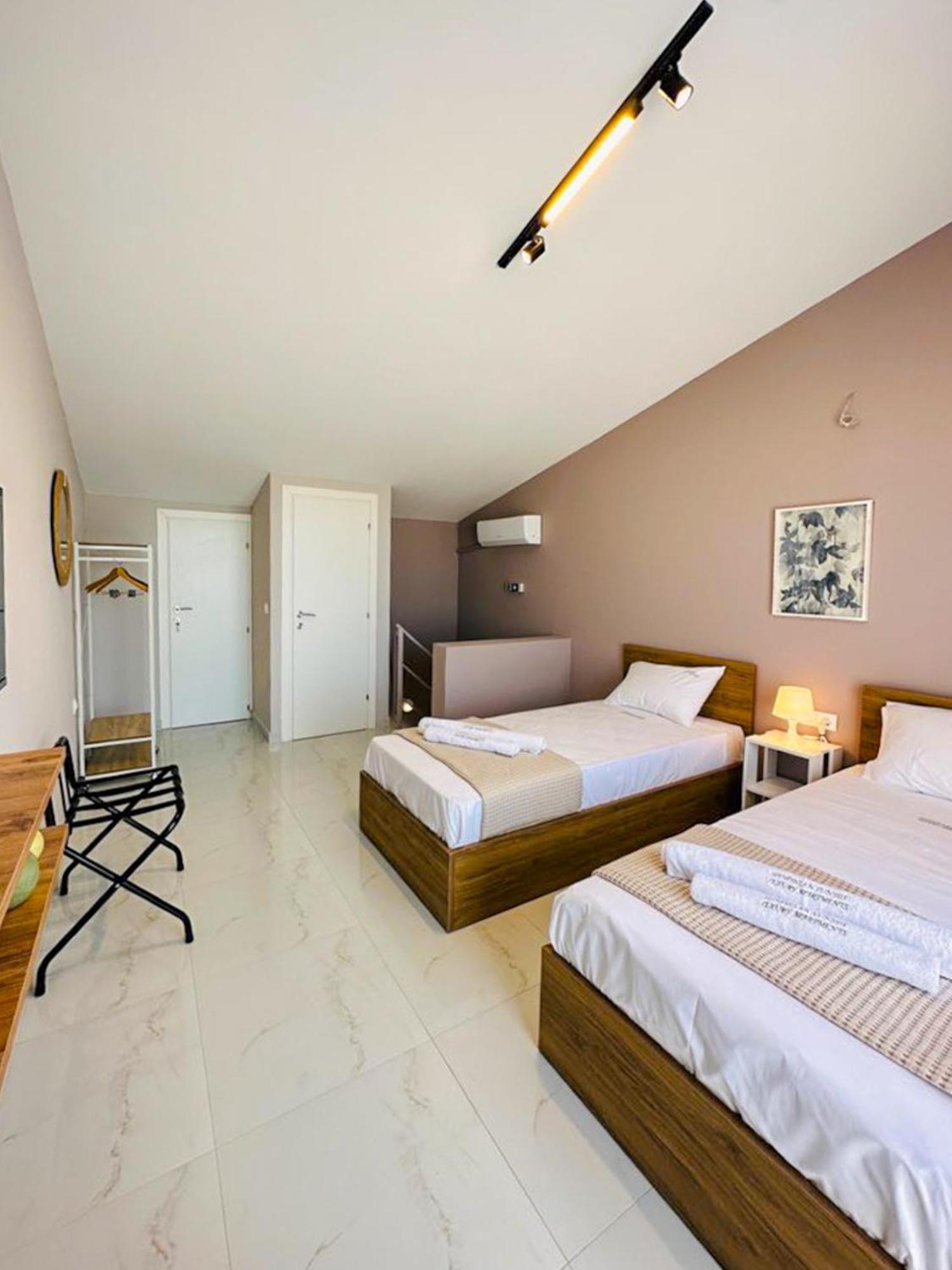 Sithonian Sunset Luxury - Nikiti Cozy Getaways Aparthotel Kültér fotó